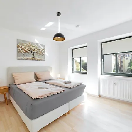 Yellow One * 马格德堡