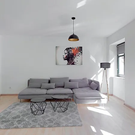 Apartman Yellow One *